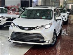 تويوتا سيينا